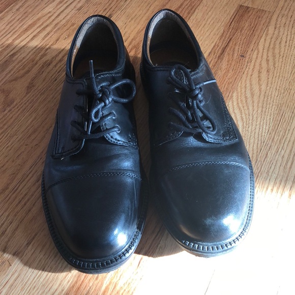 Men’s Dress Shoes - Picture 1 of 2
